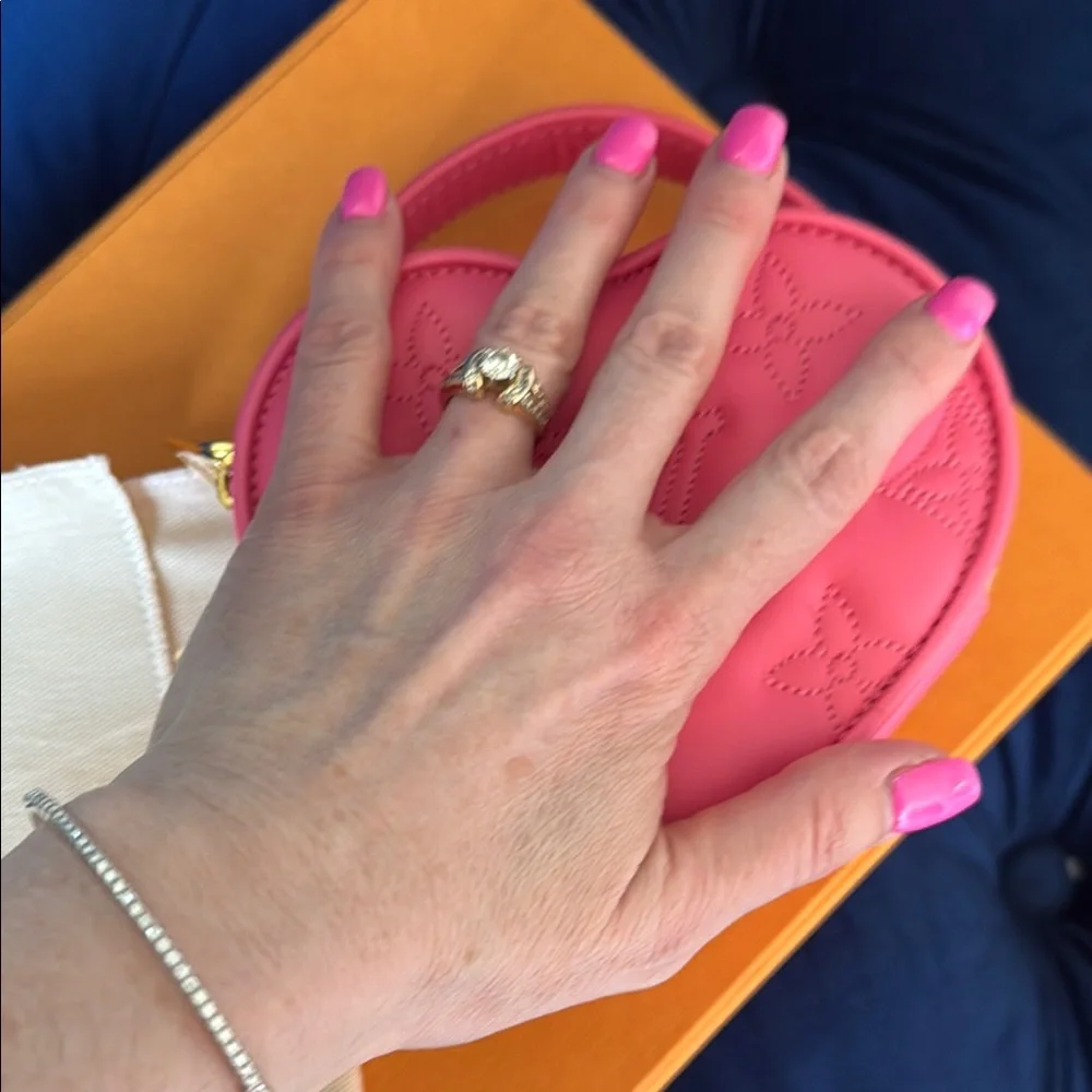 Louis Vuitton Pop My Heart Bubblegum Pink Pouch - Picture 6 of 11